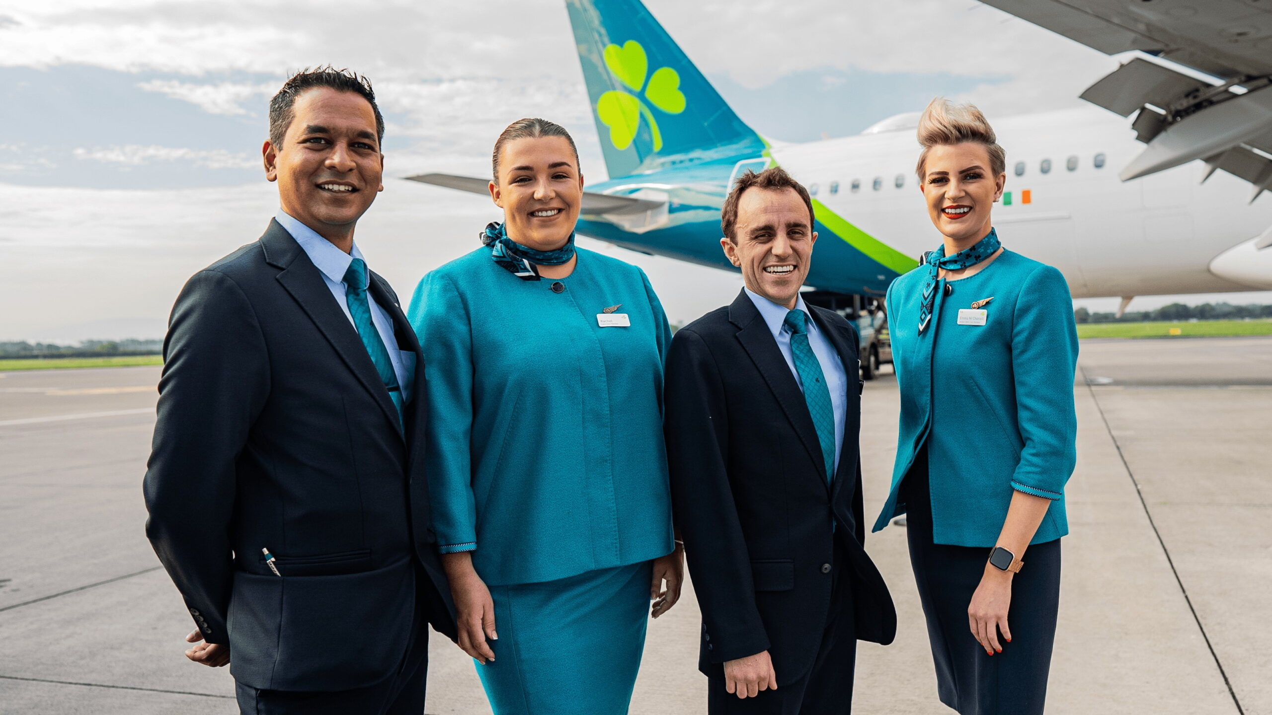 Aer Lingus is hiring 200 cabin crew here are the salaries, perks and